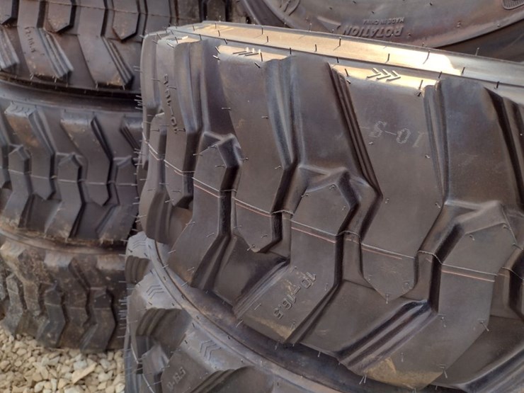 (4)-10-16.5-tires-(qea-2321)-image-3