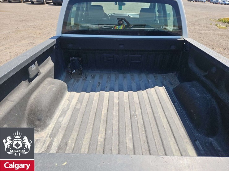 2016-gmc-sierra-1500-image-14