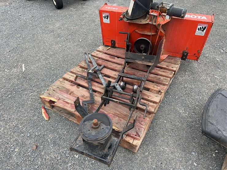 kubota-t2380-image-24