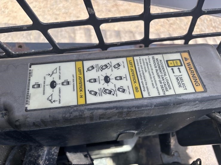 2019-bobcat-t770-image-24