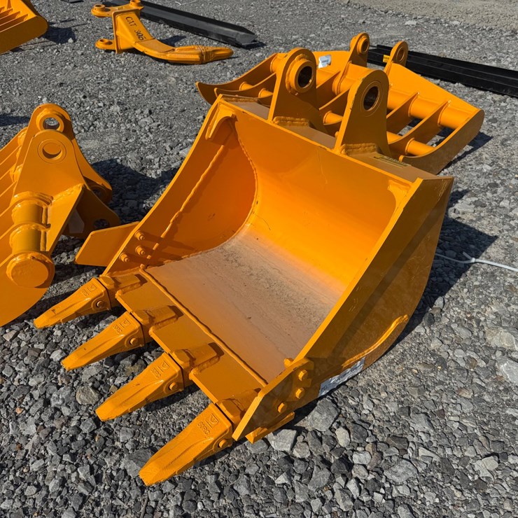 CATERPILLAR 24