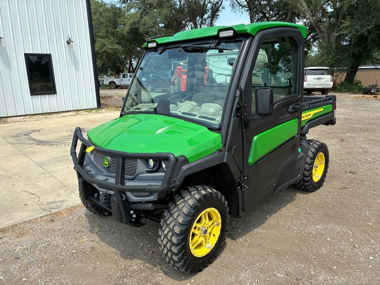 john-deere-gator-image-2