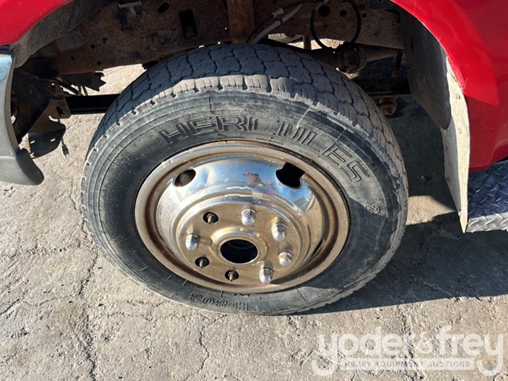 2002-ford-f450-xl-image-15