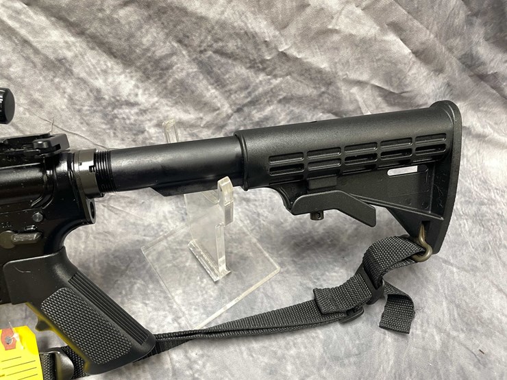 #10804-•-bushmaster-xm15-e2s,-556-nato-semi-auto-rifle,-sn:-bfit007439-image-9