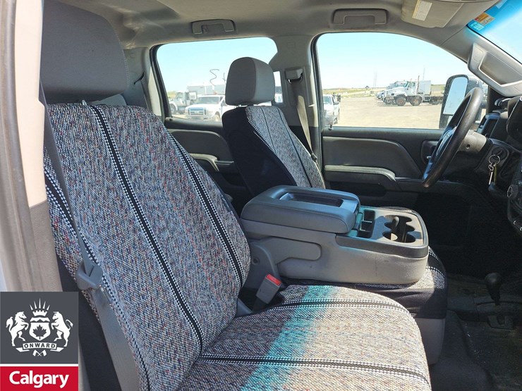 2015-gmc-sierra-2500hd-image-16