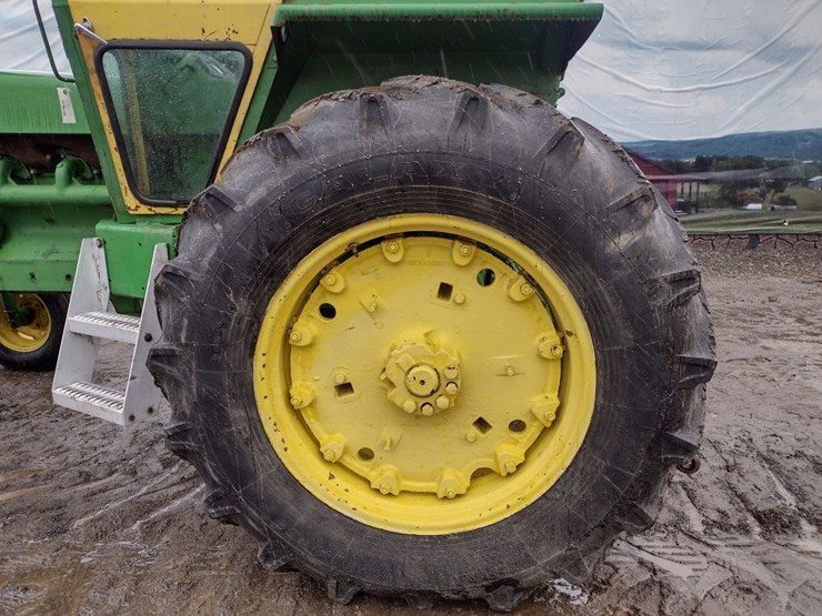 john-deere-4020-image-10