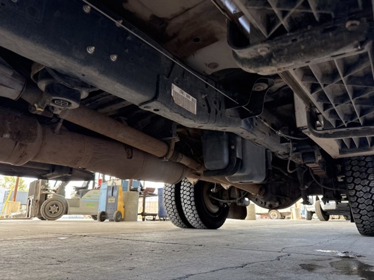 2015-ford-f550-image-36