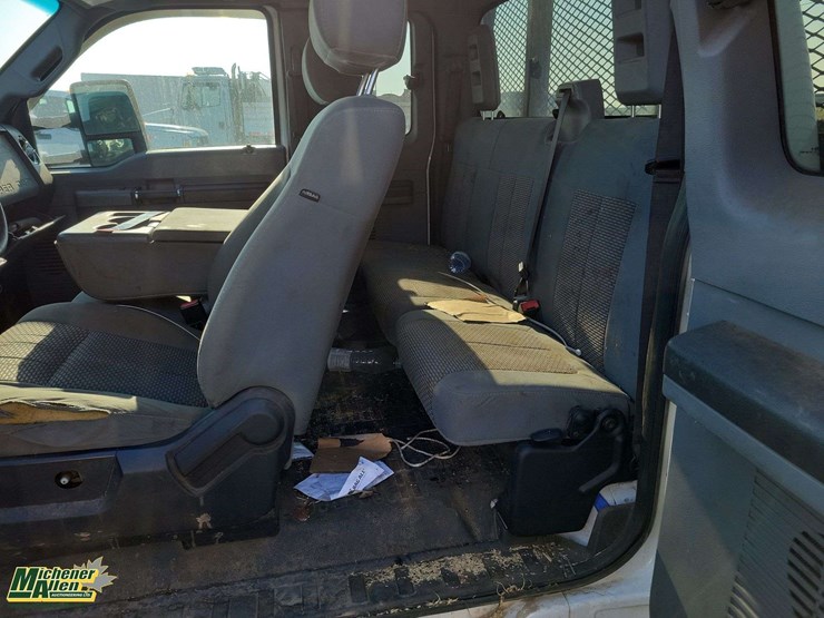 2012-ford-f350-image-26