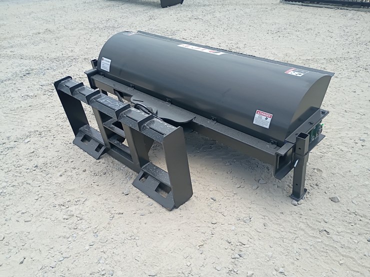 #l64-058-•-jct-sweeper-skid-steer-attachment-image-6