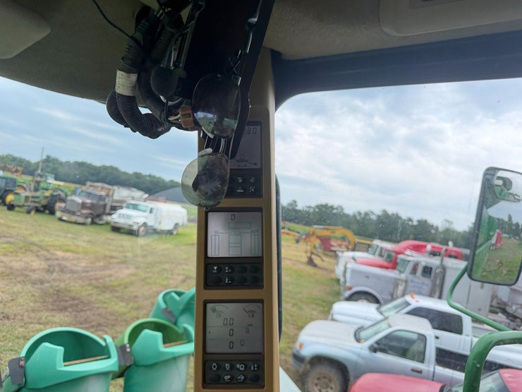2011-john-deere-9770-sts-image-121
