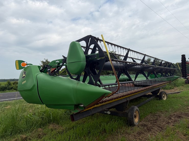 2015-john-deere-630d-image-3