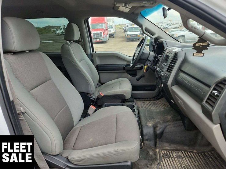 2019-ford-f350-image-18