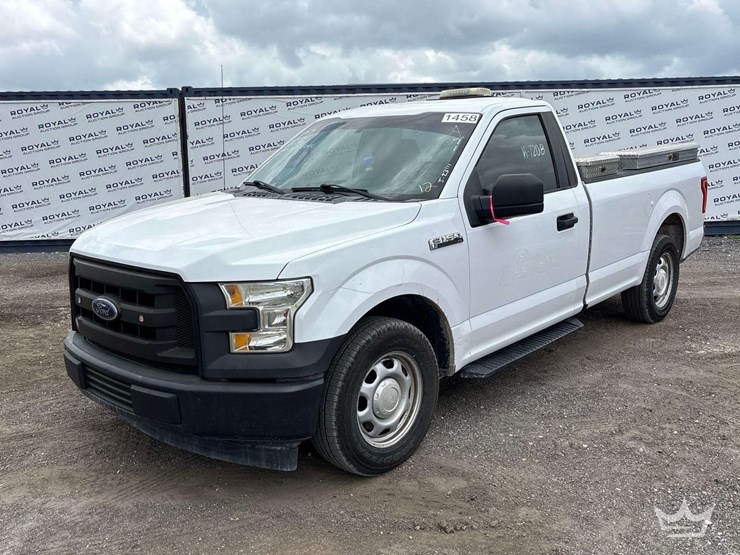 2017-ford-f150-image-1