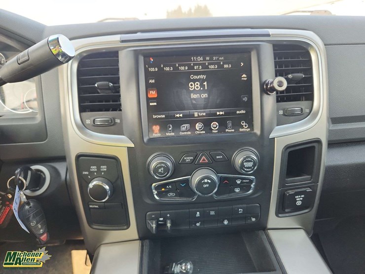 2014-dodge-2500-image-21