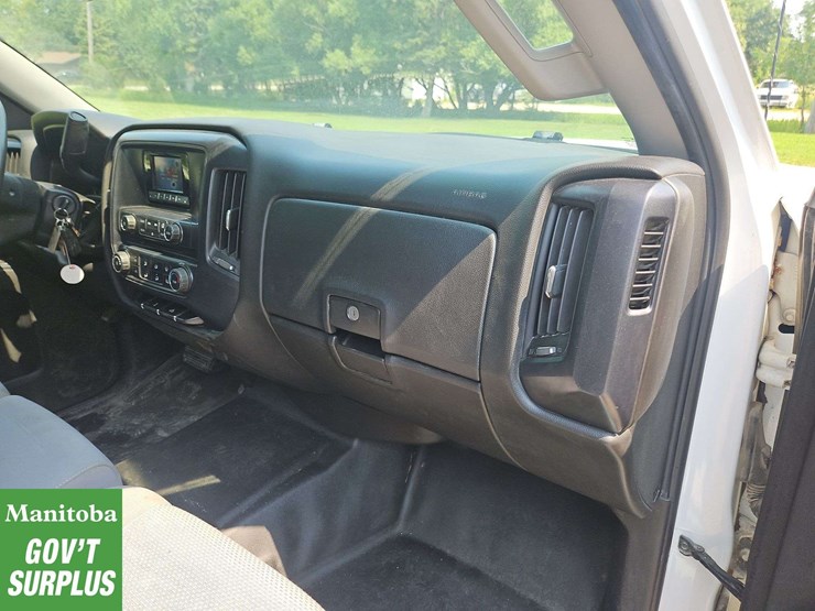 2014-chevrolet-silverado-1500-image-25