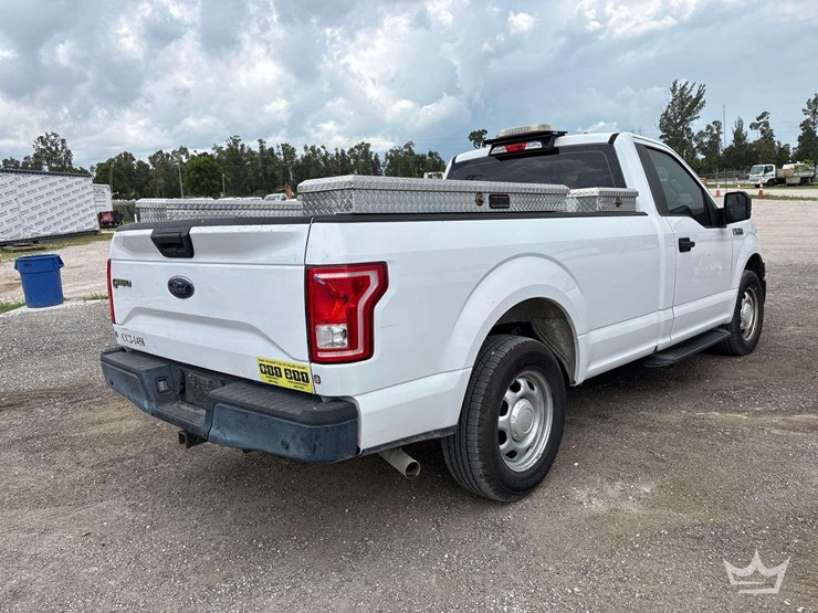 2017-ford-f150-image-3