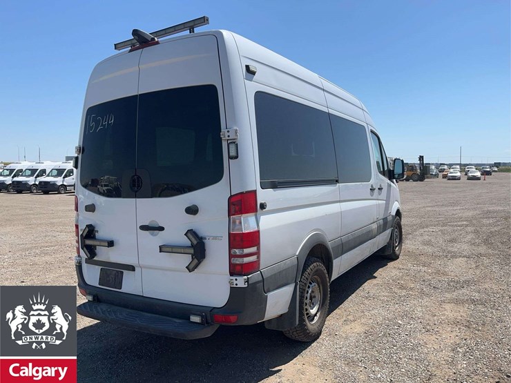 2016-mercedes-benz-sprinter-2500-image-5