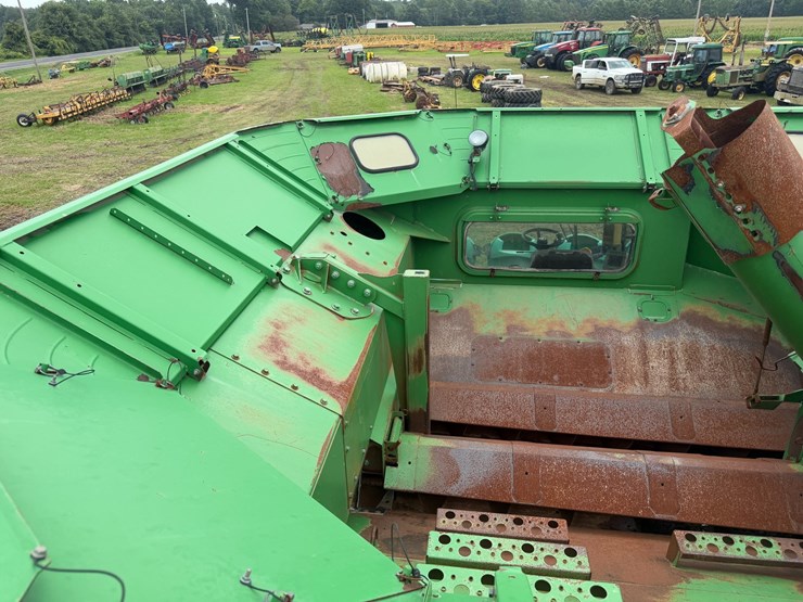 2011-john-deere-9770-sts-image-87