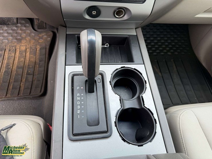 2008-ford-expedition-image-10