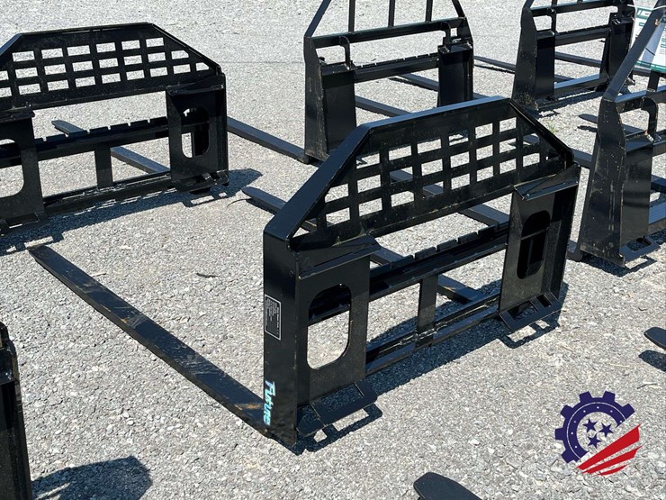 unused-2026-future-ft-dhc-skid-steer-forks---[skid-steer-attachments]-attachment-image-3