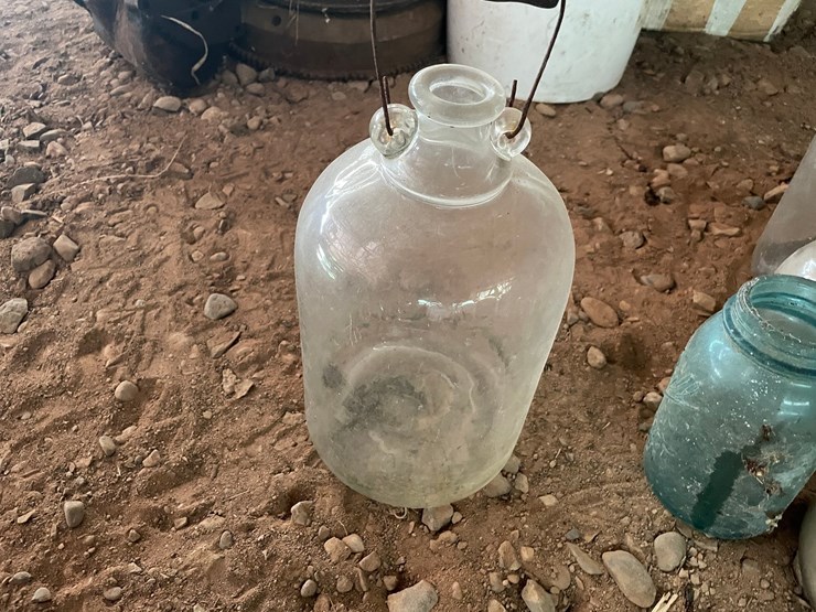 #1239-•-(8)-vintage-glass-bottles-and-jars-image-6