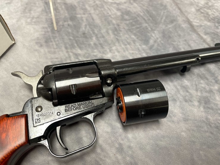 #10869-•-heritage-rough-rider,-22-lr-revolver,-sn:-1bh027314-image-16