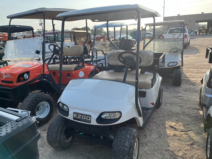 #39700-•-2017-ezgo-txt-golfcart-|-for-parts/repairs-image-1