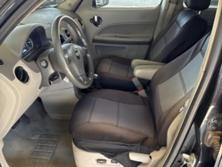 2011-chevrolet-hhr-image-22