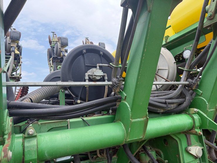 john-deere-1790-image-77