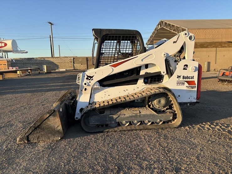 2019-bobcat-t770-image-5