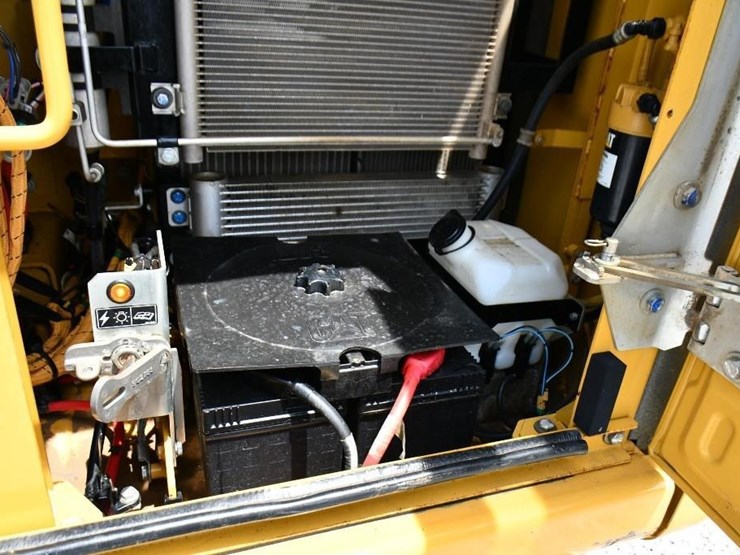 2017-caterpillar-313fl-image-15