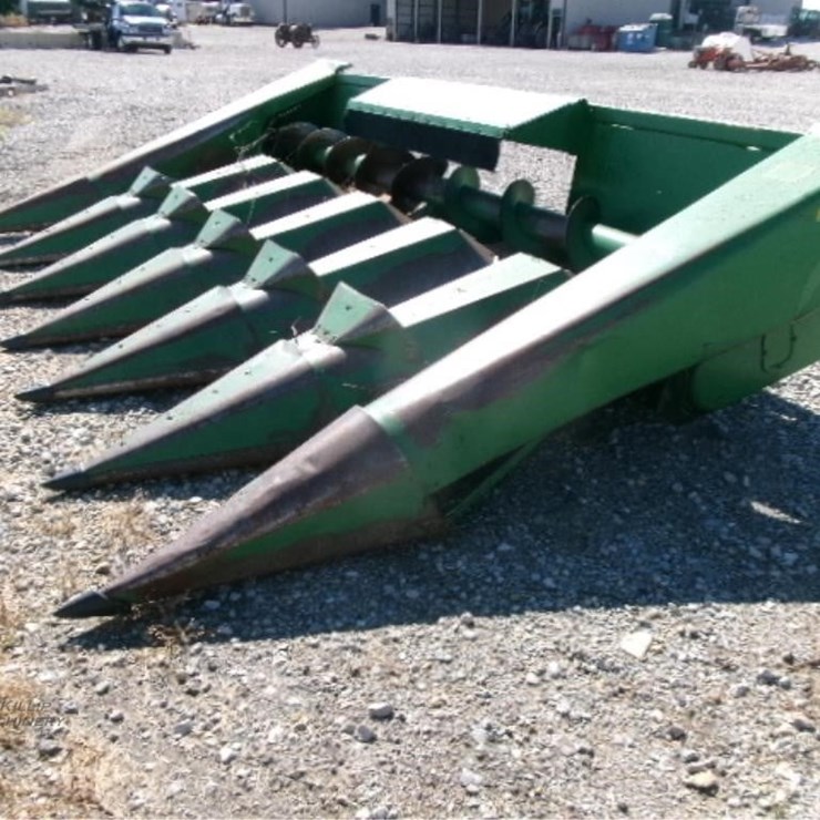 1981 JOHN DEERE 643