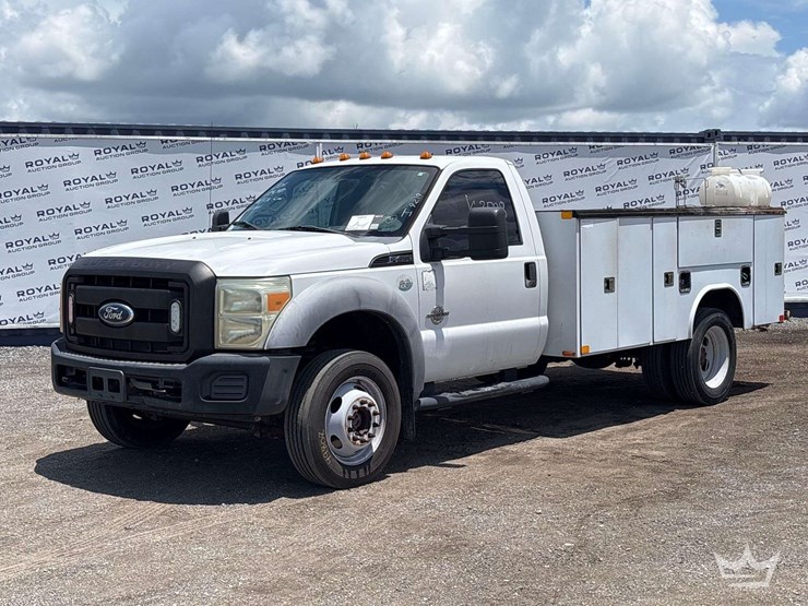 2011-ford-f450-image-1