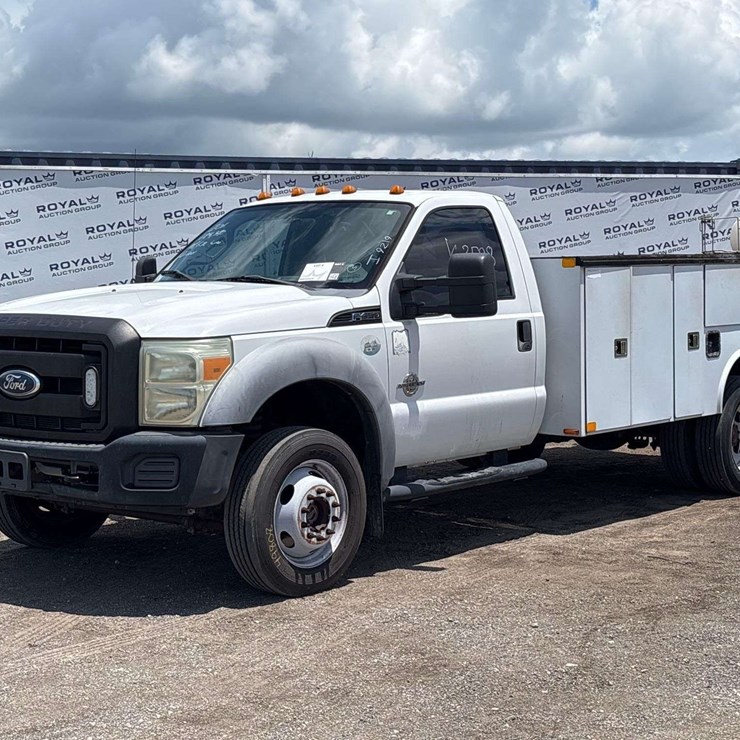 2011 FORD F450