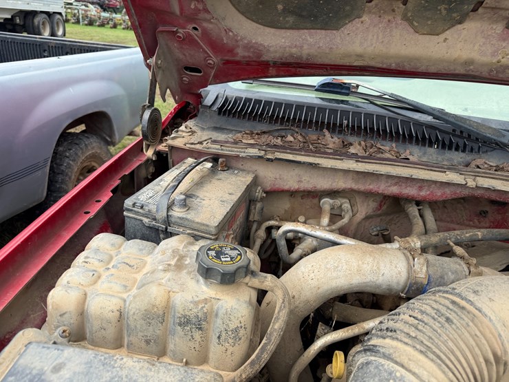 2002-chevrolet-silverado-2500hd-image-41