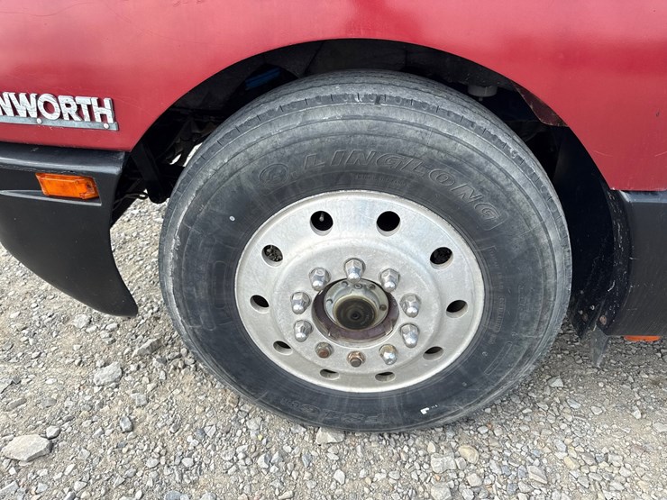 1992-kenworth-t600-image-24