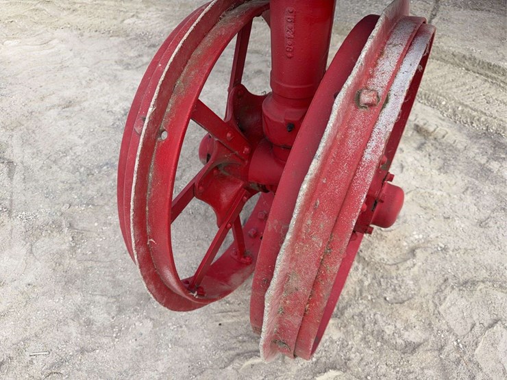 farmall-f-20-image-10