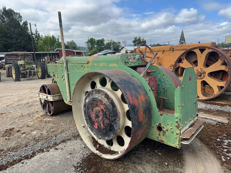huber-road-roller-image-3