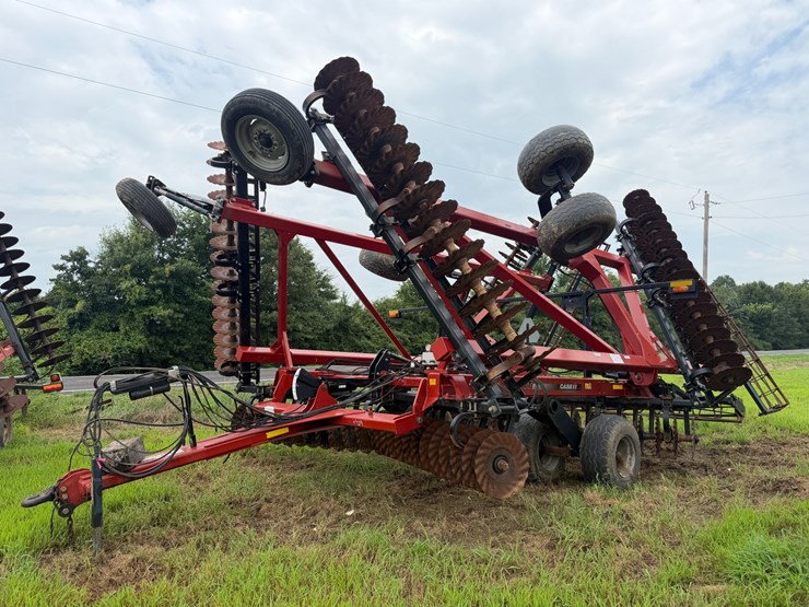 #52651-•-case-ih-335-vt-38'-vertical-tillage-tool-yfd079741-inv#52651-image-1