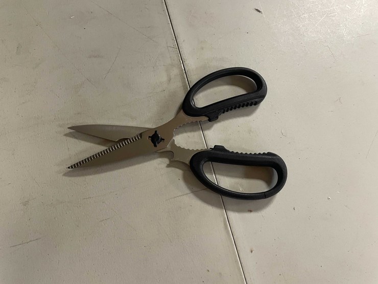 #10813-•-mossy-oak-all-purpose-game-shears-image-5