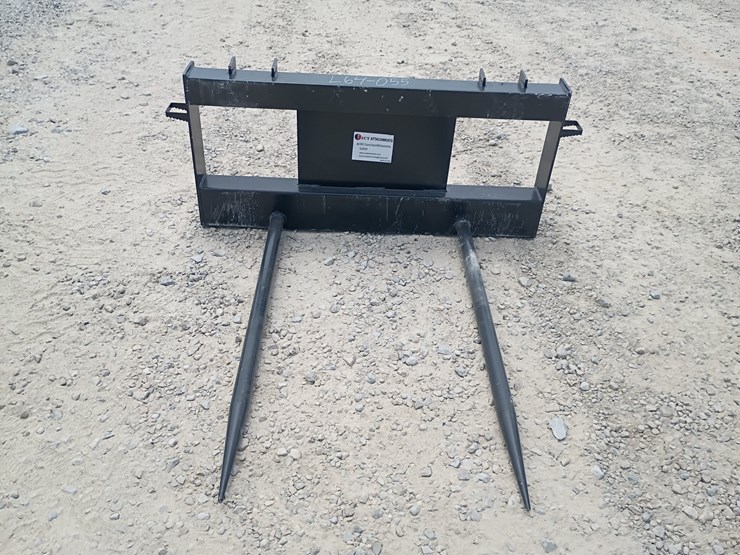 #l64-055-•-jct-bale-spear-skid-steer-attachment-image-1