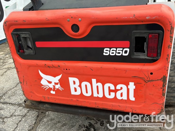 2017-bobcat-s650-image-19