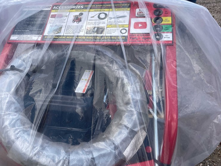 #2202-•-magnum-4000-gold-power-washer-image-7