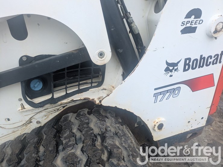 2019-bobcat-t770-image-29