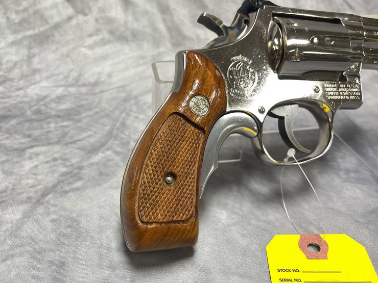 #10851-•-smith-&-wesson-19-4,-357-mag-revolver,-sn:-31k8832-image-4