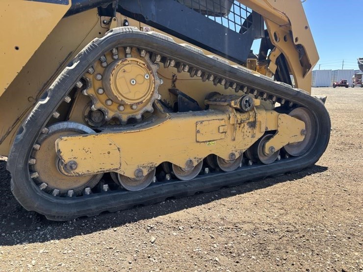 2018-caterpillar-259d-image-16