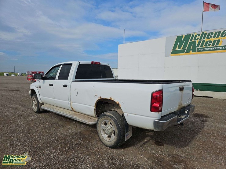 2008-dodge-ram-2500-image-3