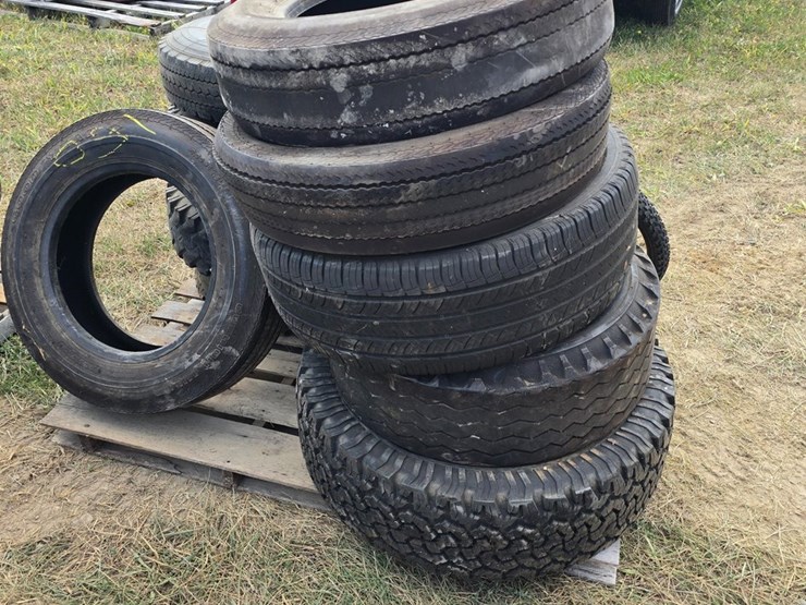 #150-•-palette-of-various-tires-some-with-rims-image-3