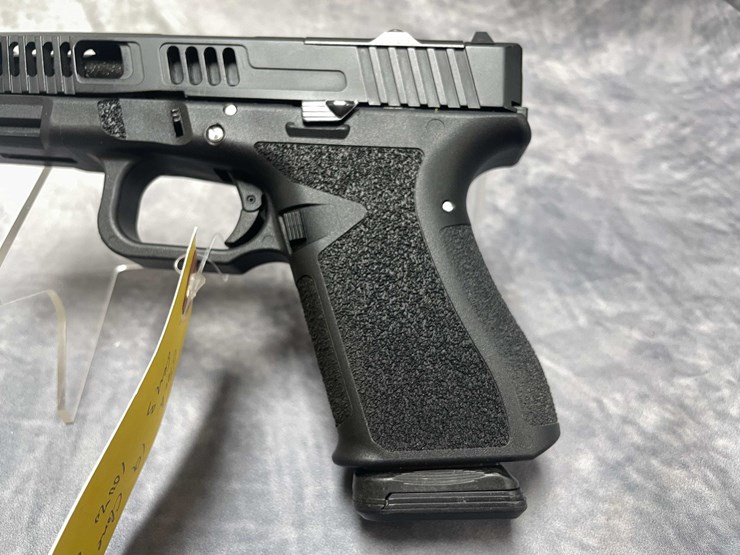 #10832-•-combat-armory-ca-19-glock-clone-,-9mm-luger-semi-auto-pistol,-sn:-99005894-image-10