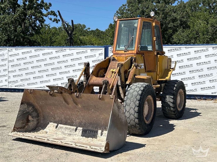 1978-caterpillar-930-image-1